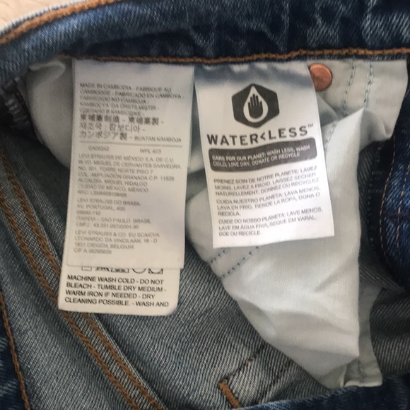 Levi’s size 24 blue jeans - Picture 3 of 7